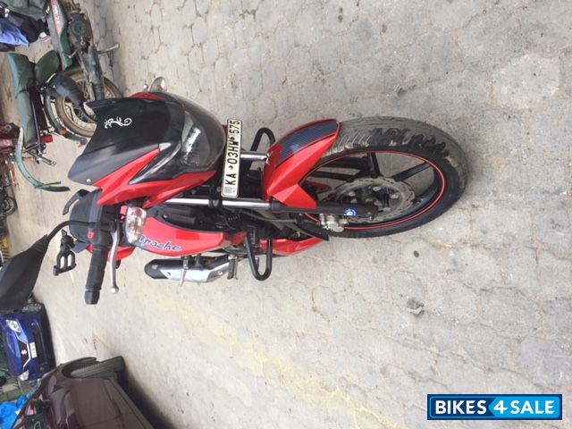 Red TVS Apache RTR 160