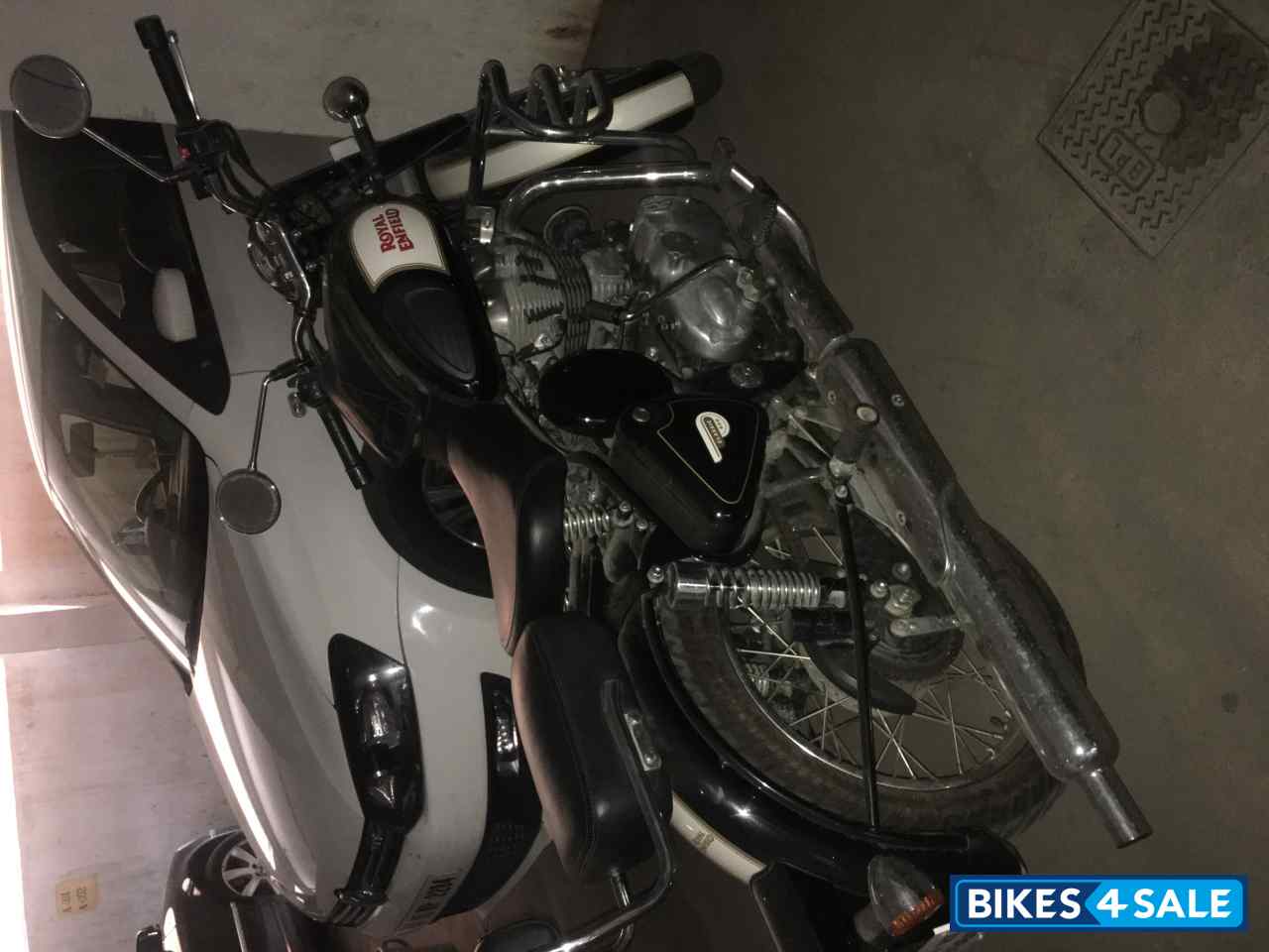 Black Royal Enfield Classic 500 Black Royal Enfield Classic 500