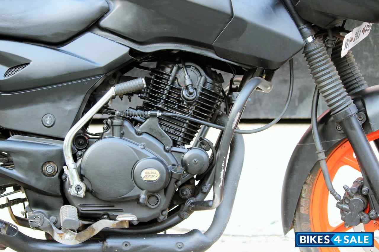 Matt Black Bajaj Pulsar 150 DTSi
