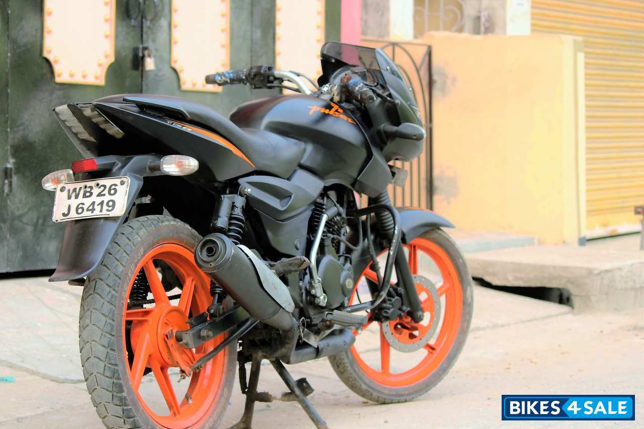 Matt Black Bajaj Pulsar 150 DTSi