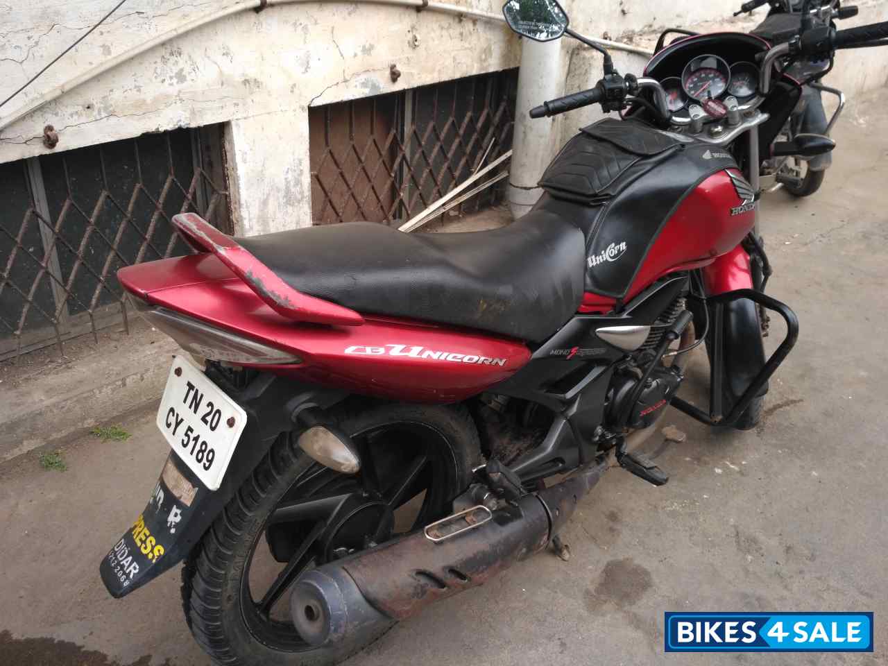 Red Honda CB Unicorn