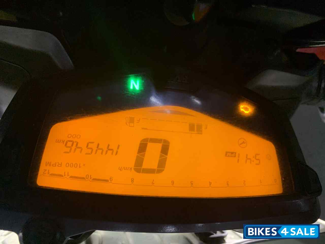 Red TVS Apache RTR 160 4V BS6