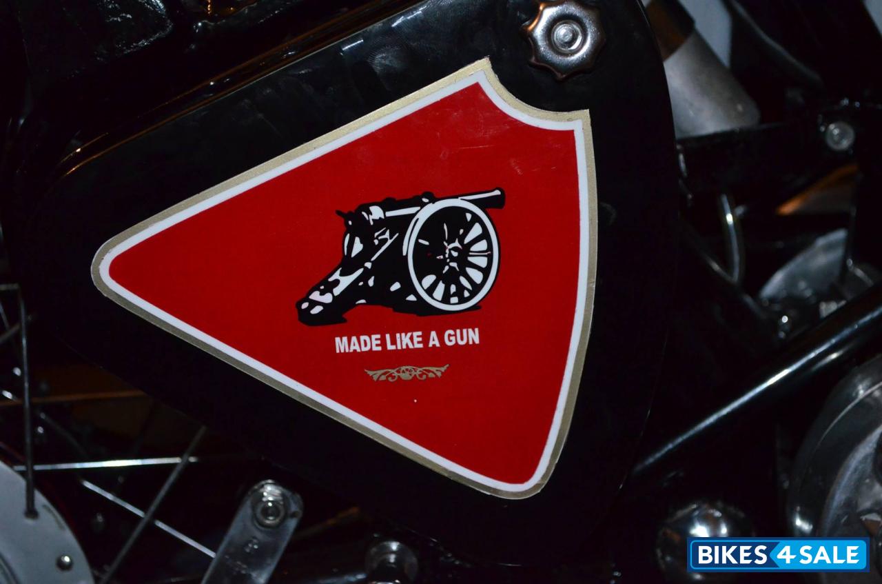 Black Royal Enfield Bullet Standard 350