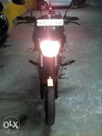 Black And Red Yamaha SS125