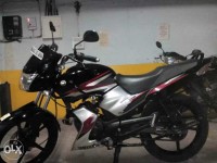 Black And Red Yamaha SS125