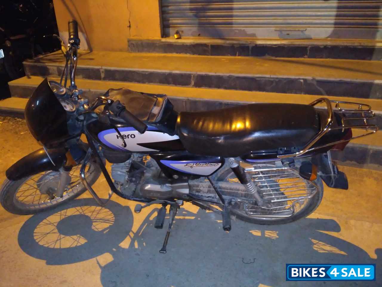 Black And Blue Hero Splendor Plus