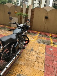 Black Royal Enfield Bullet Electra Twinspark