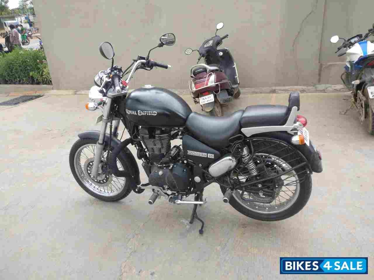 Stone Black Royal Enfield Thunderbird 500