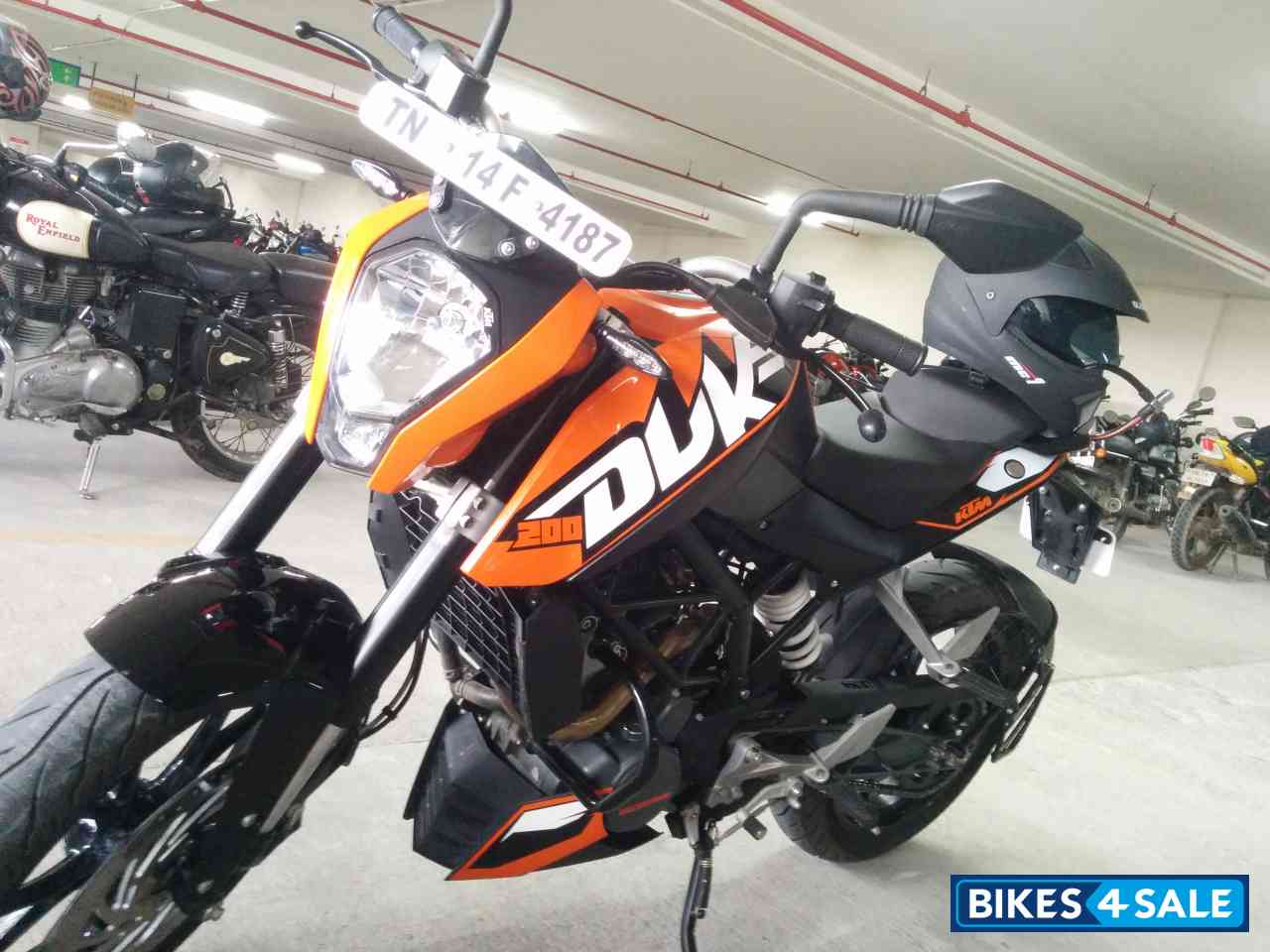 Orange KTM Duke 200