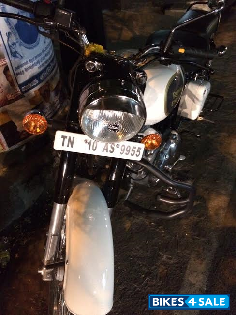 White Royal Enfield Bullet Standard 350