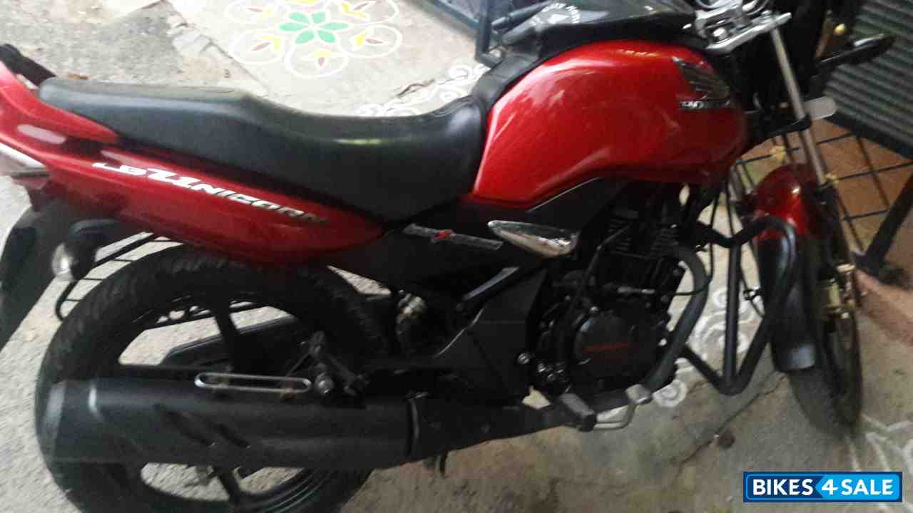 Red Honda CB Unicorn