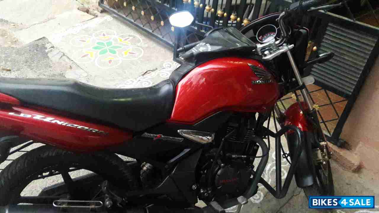 Red Honda CB Unicorn