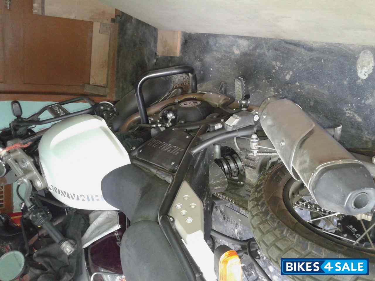 Snow White Royal Enfield Himalayan Snow White Royal Enfield Himalayan