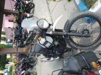 Snow White Royal Enfield Himalayan