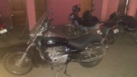Black Bajaj Avenger 220 DTS-i