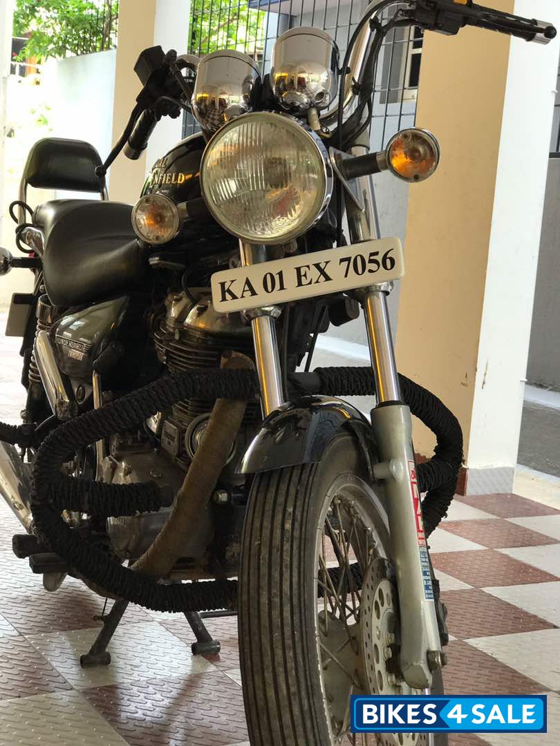 Dark Green Royal Enfield Thunderbird TwinSpark 350 Dark Green Royal Enfield Thunderbird TwinSpark 350