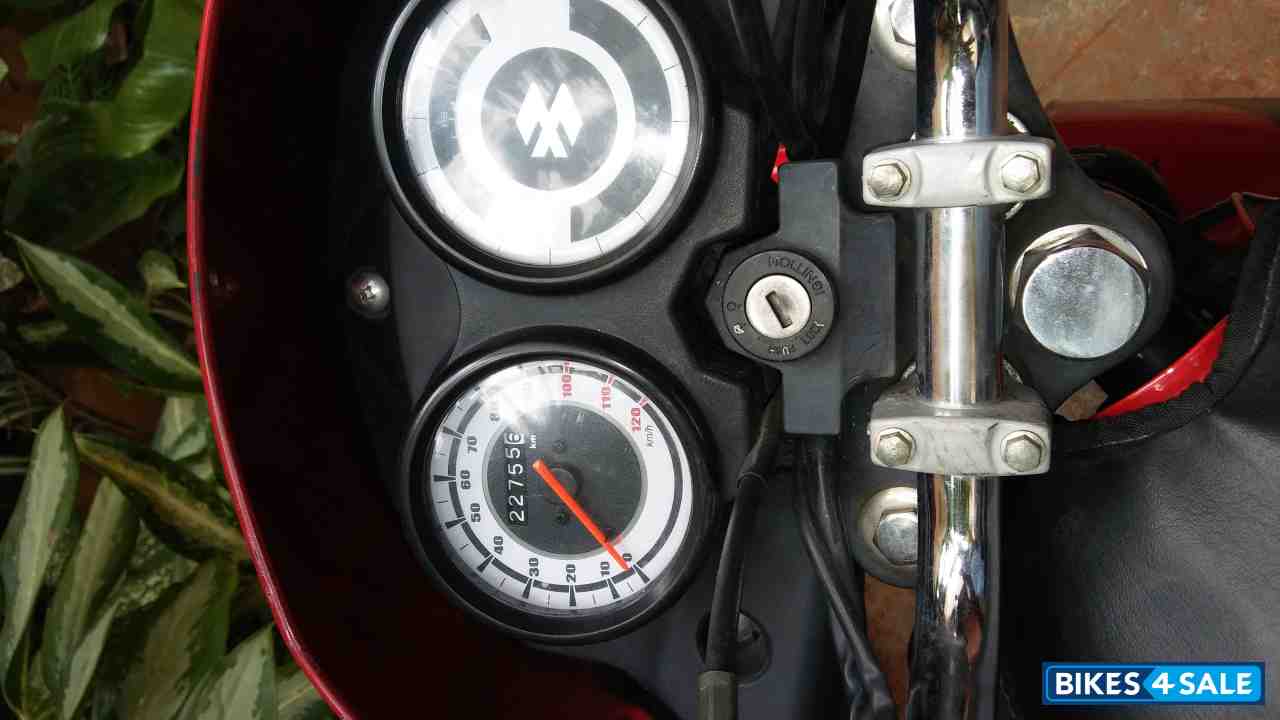 Red Bajaj Platina 100
