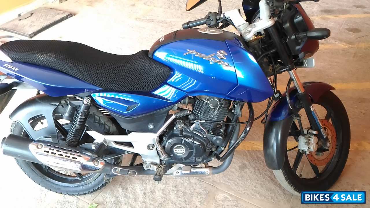 Blue Bajaj Pulsar 150 DTSi
