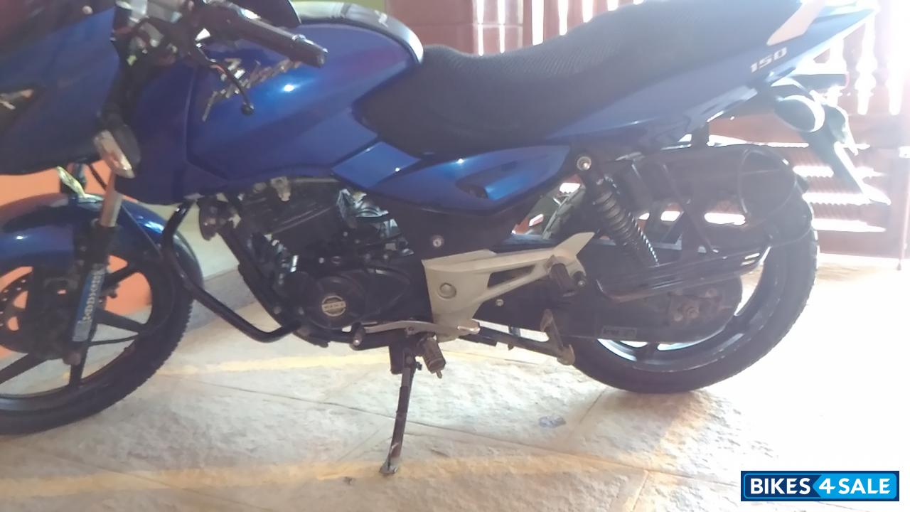 Blue Bajaj Pulsar 150 DTSi Blue Bajaj Pulsar 150 DTSi