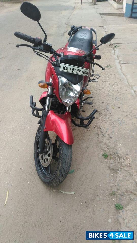 Red Yamaha FZ16
