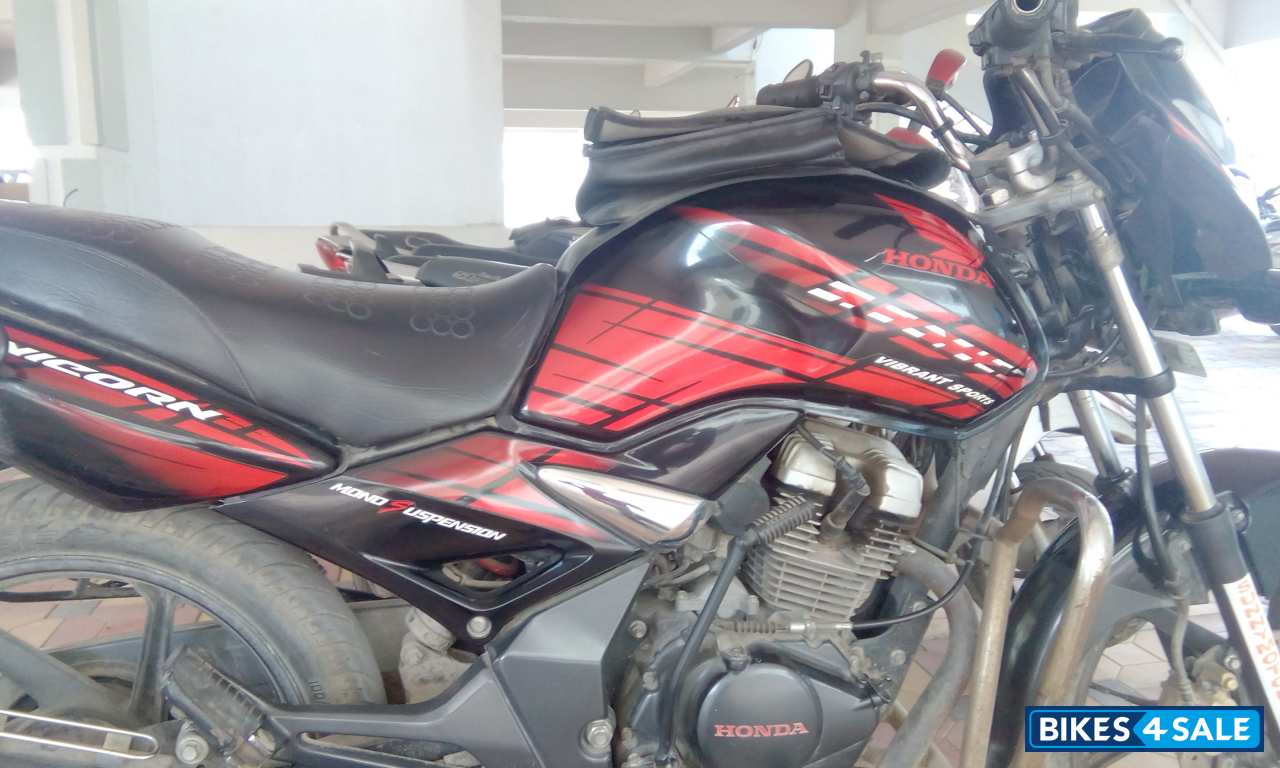 Black With Red Strips Honda Unicorn