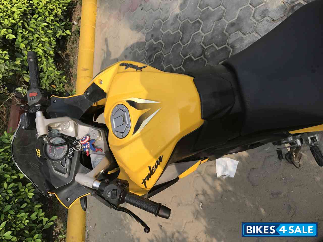 Yellow Bajaj Pulsar RS 200