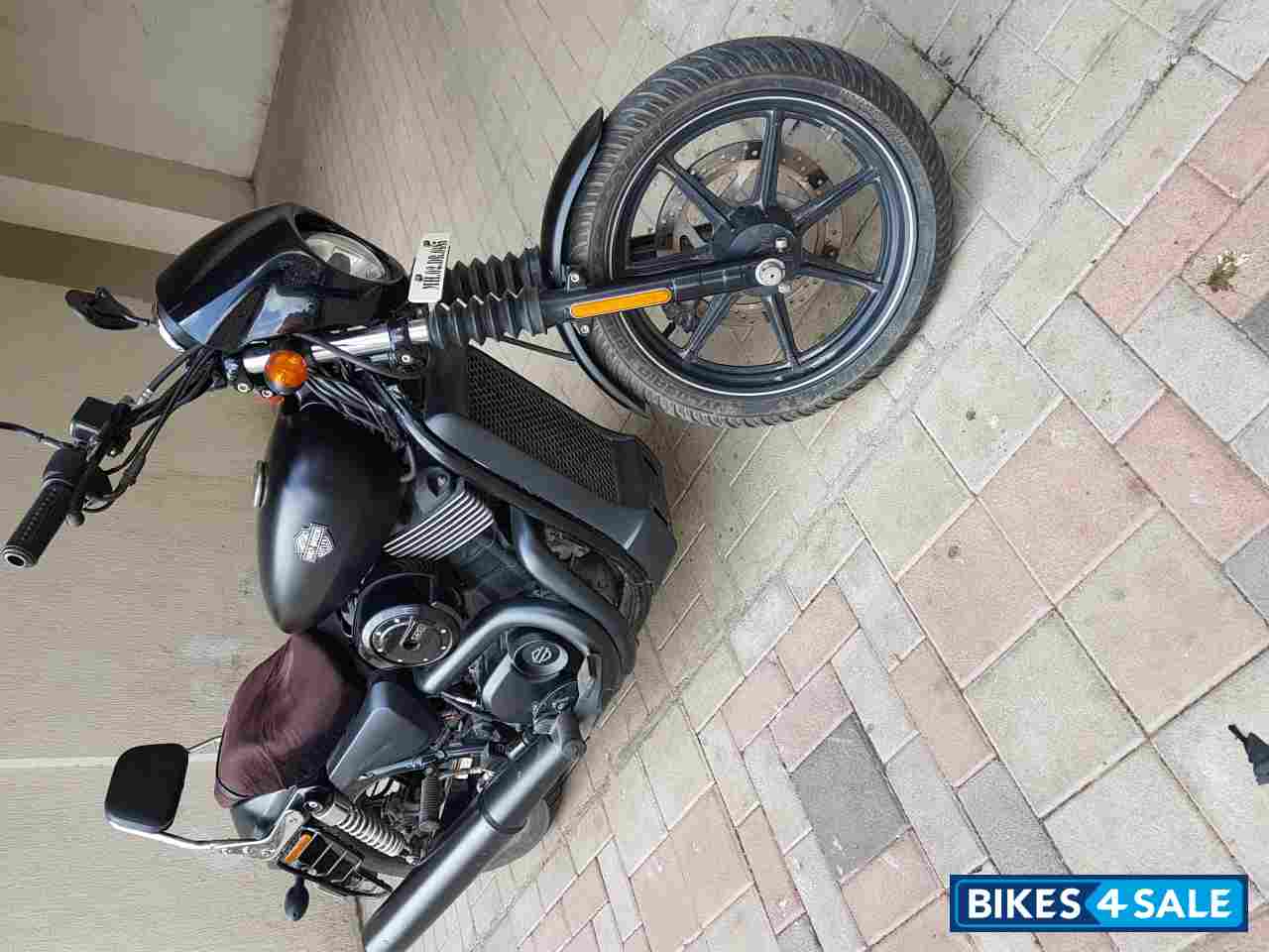 Matt Black Harley Davidson Street 750