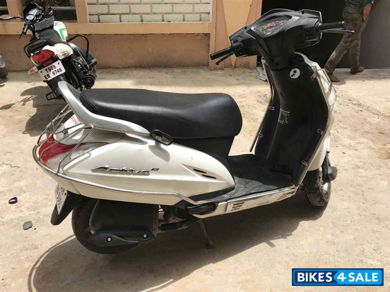 Pure White Honda Activa 3G Pure White Honda Activa 3G