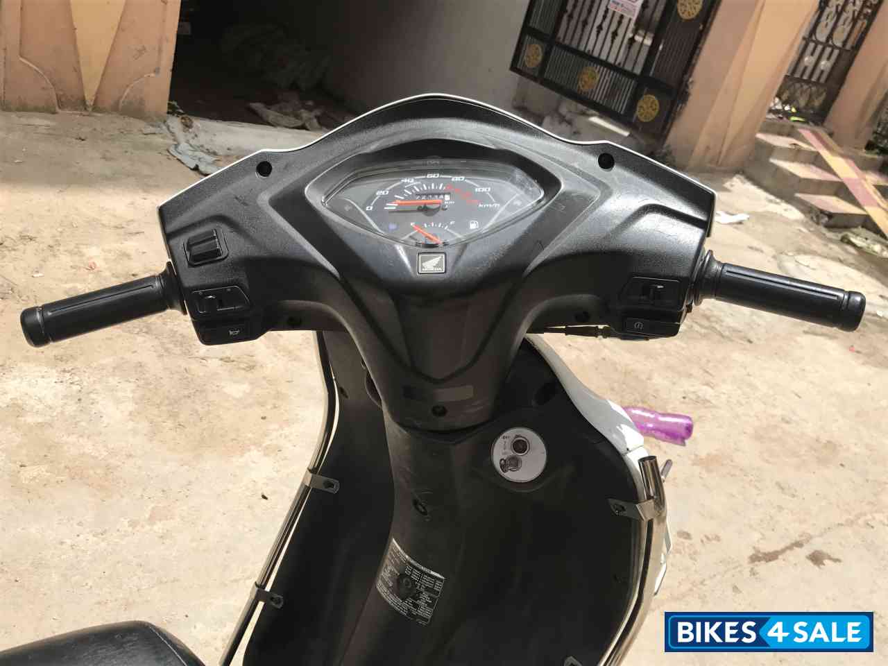 Pure White Honda Activa 3G