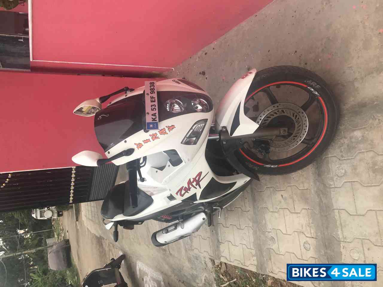 White Hero Karizma ZMR