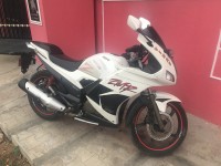 White Hero Karizma ZMR