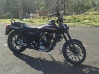 Black Bajaj Avenger Street 220