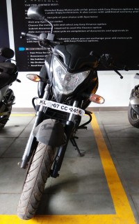 Black Bajaj Pulsar 200 NS