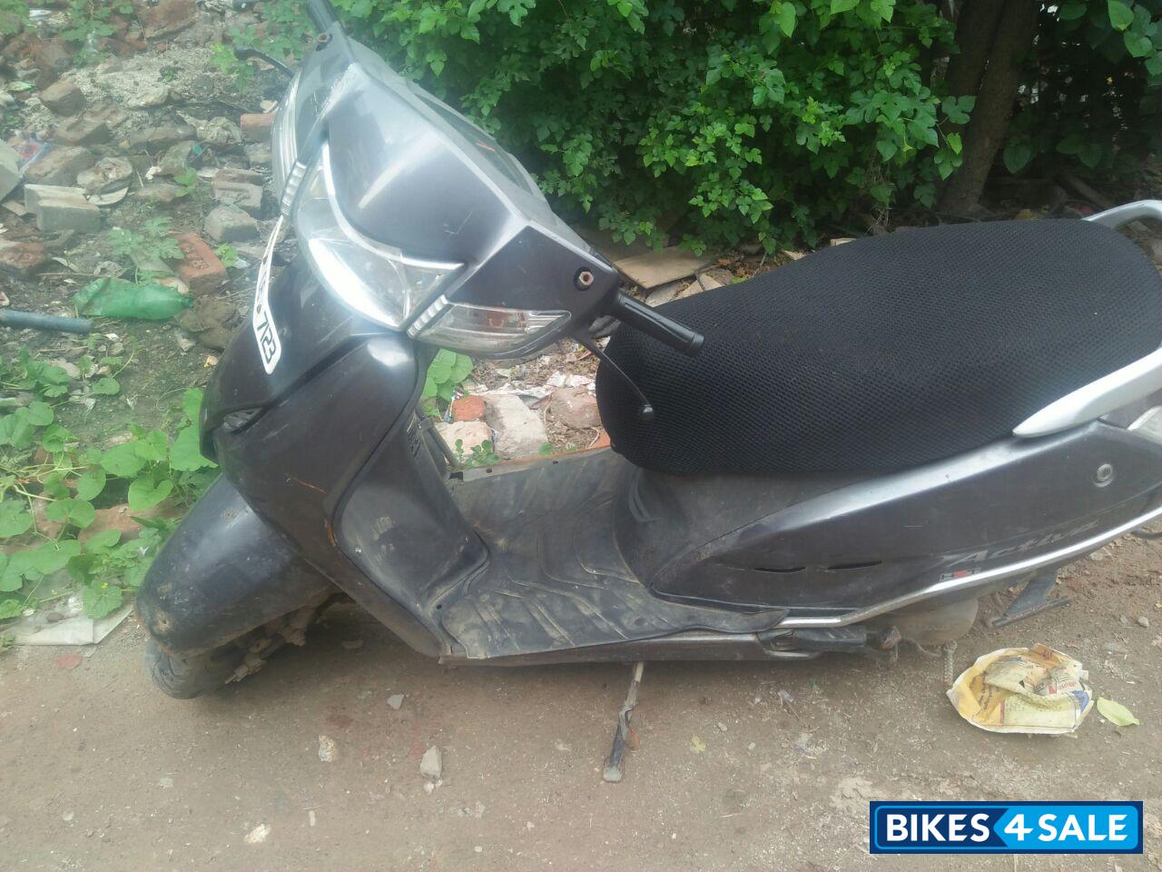 Grey Honda Activa