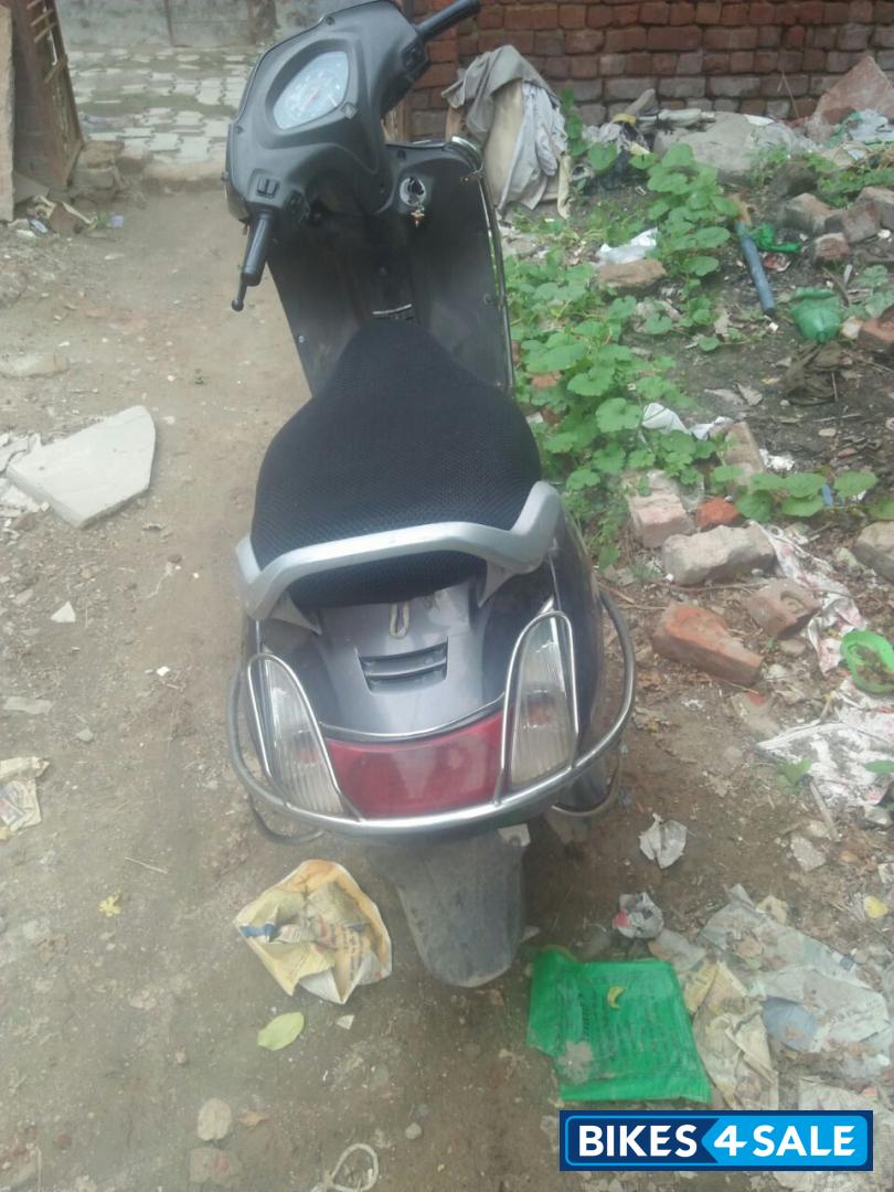 Grey Honda Activa