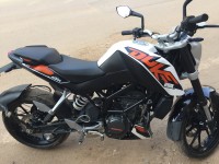 White KTM Duke 200