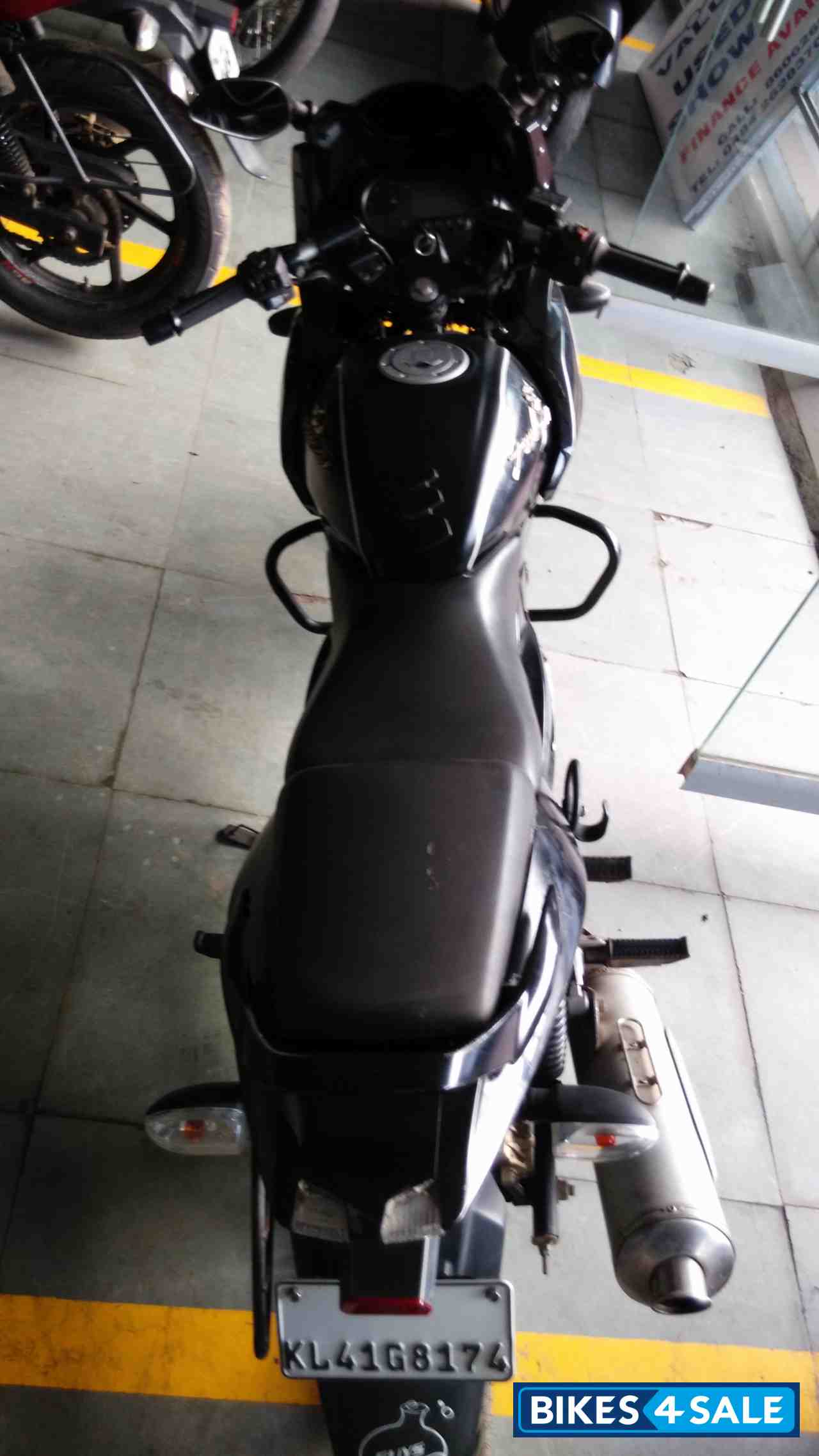 Black Bajaj Pulsar 220F