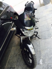 Black TVS Apache RTR 160