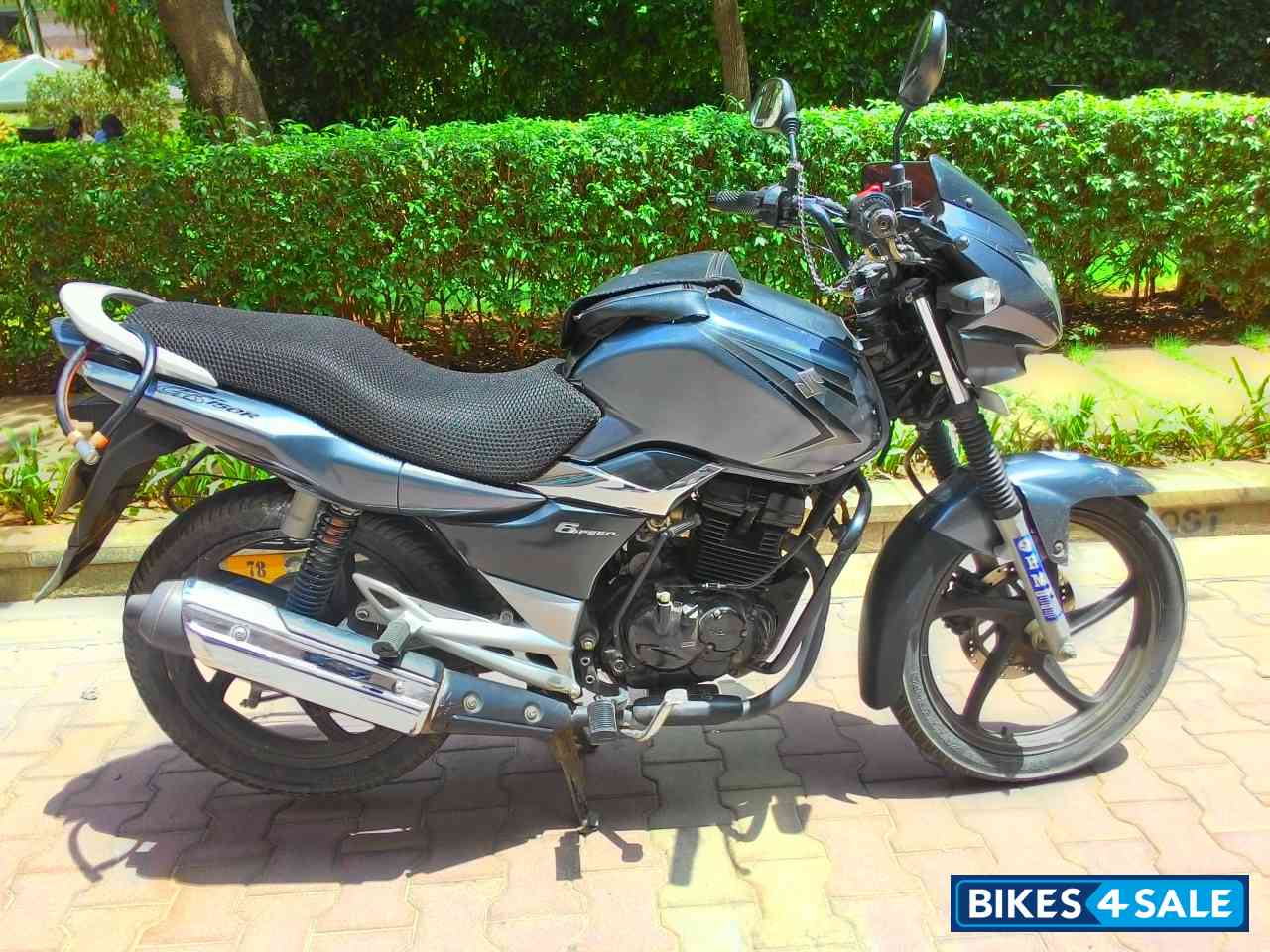 Flint Grey Suzuki GS 150R