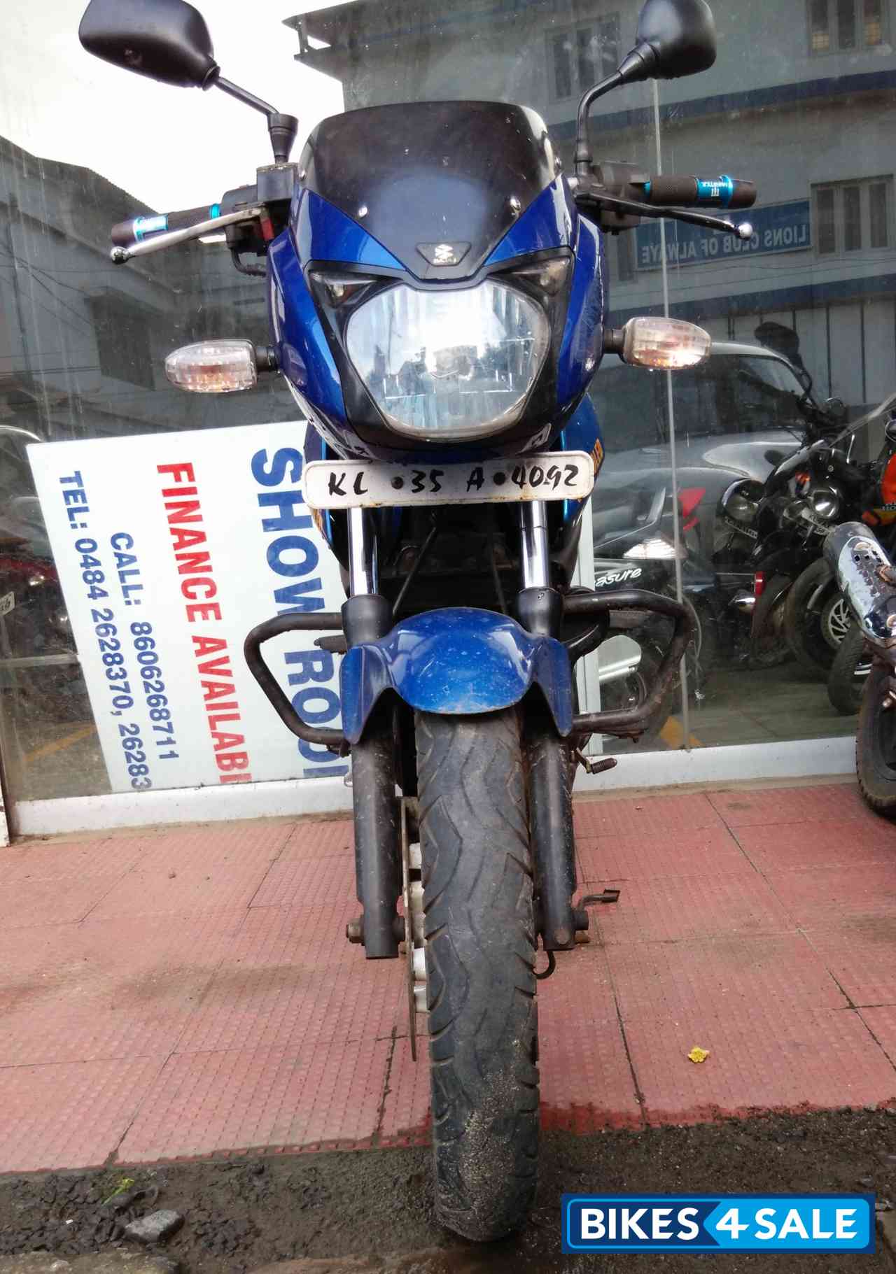 Blue Bajaj Pulsar 200 DTSi