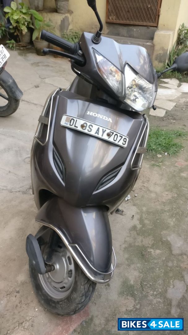 Grey Honda Activa 3G