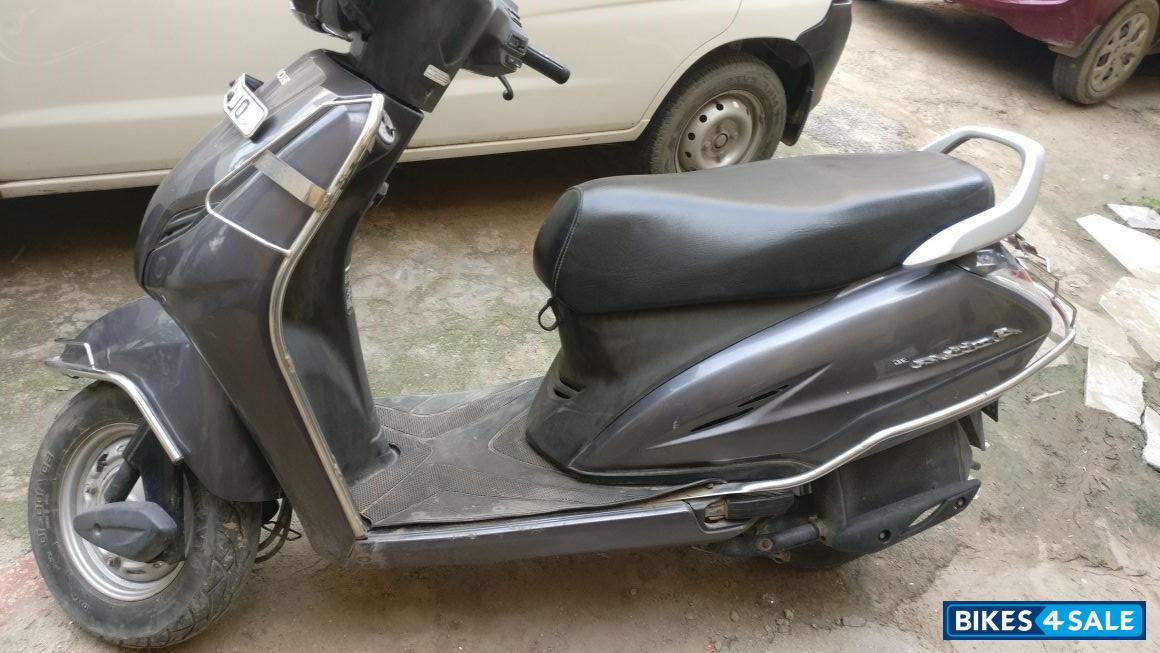 Grey Honda Activa 3G