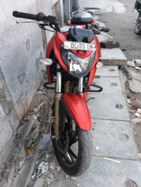 Red TVS Apache RTR 200 4V