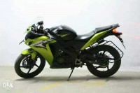 Green Honda CBR 150R
