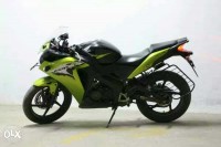 Green Honda CBR 150R