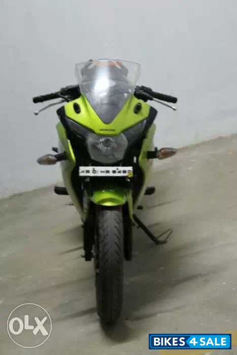 Green Honda CBR 150R