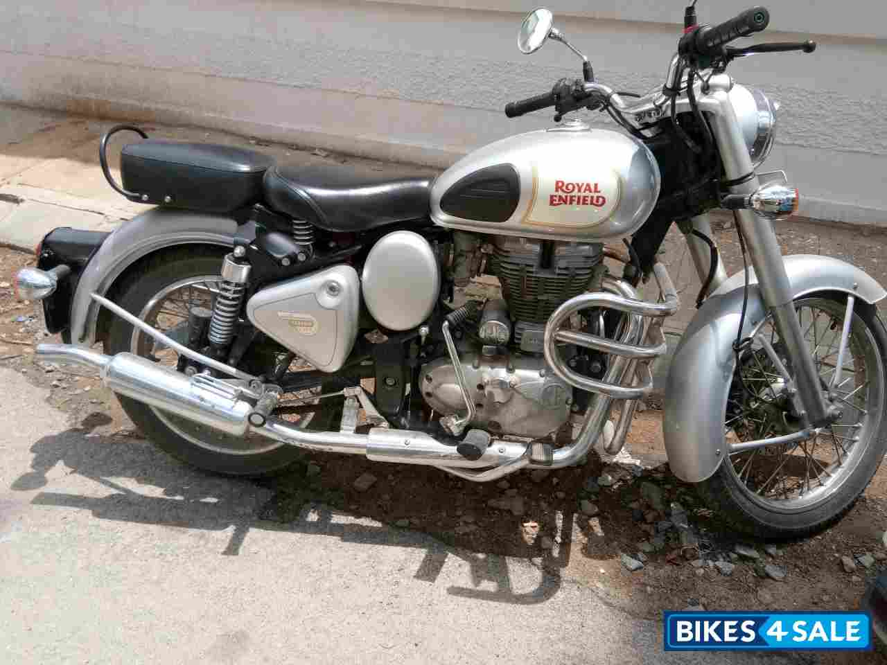 Silver Royal Enfield Classic 350