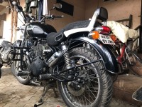 Black Royal Enfield Thunderbird 500