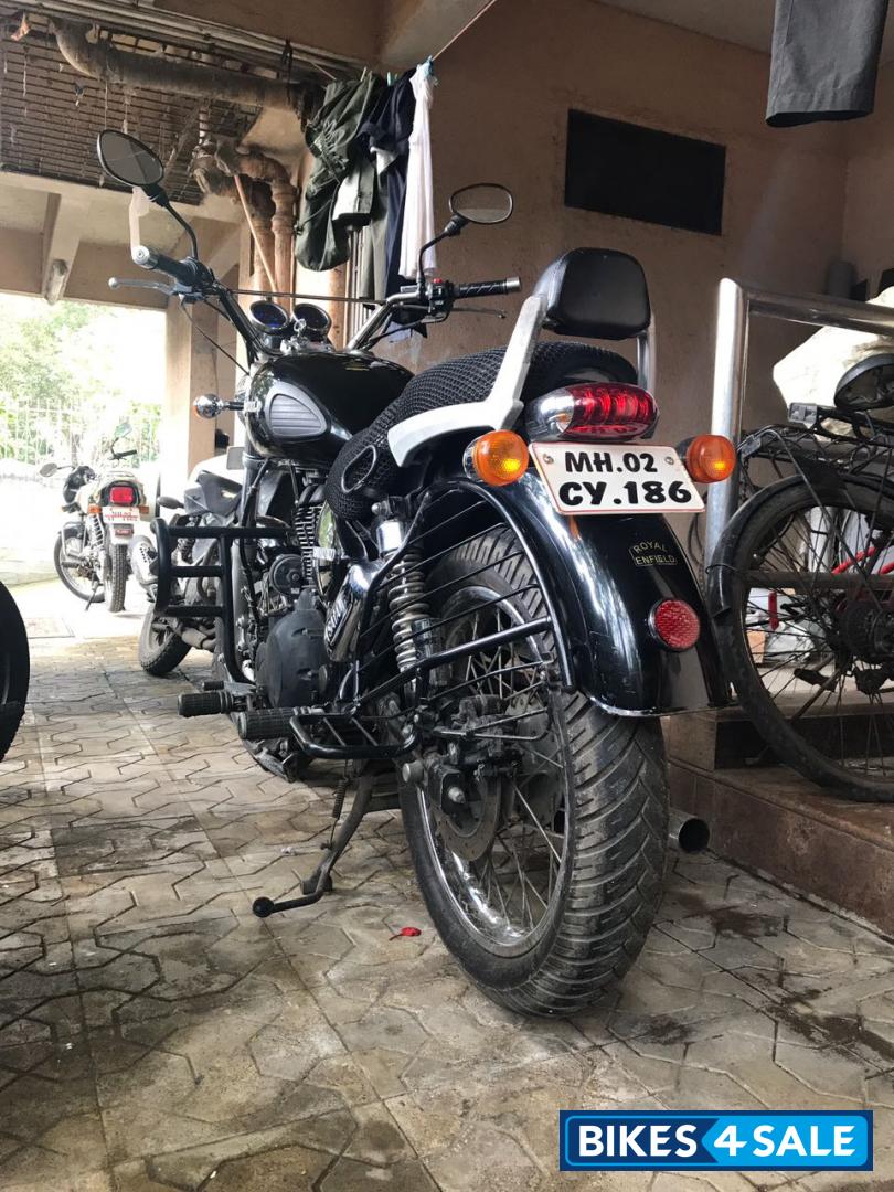 Black Royal Enfield Thunderbird 500