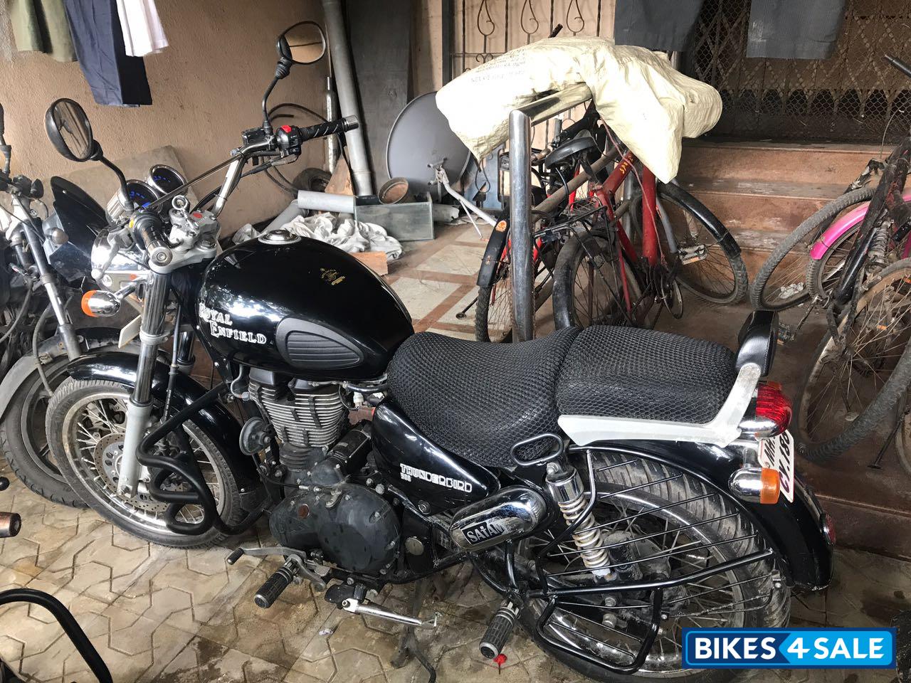 Black Royal Enfield Thunderbird 500